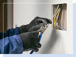 高品質な電気工事を提供する、大分県大分市の有限会社サン電工です